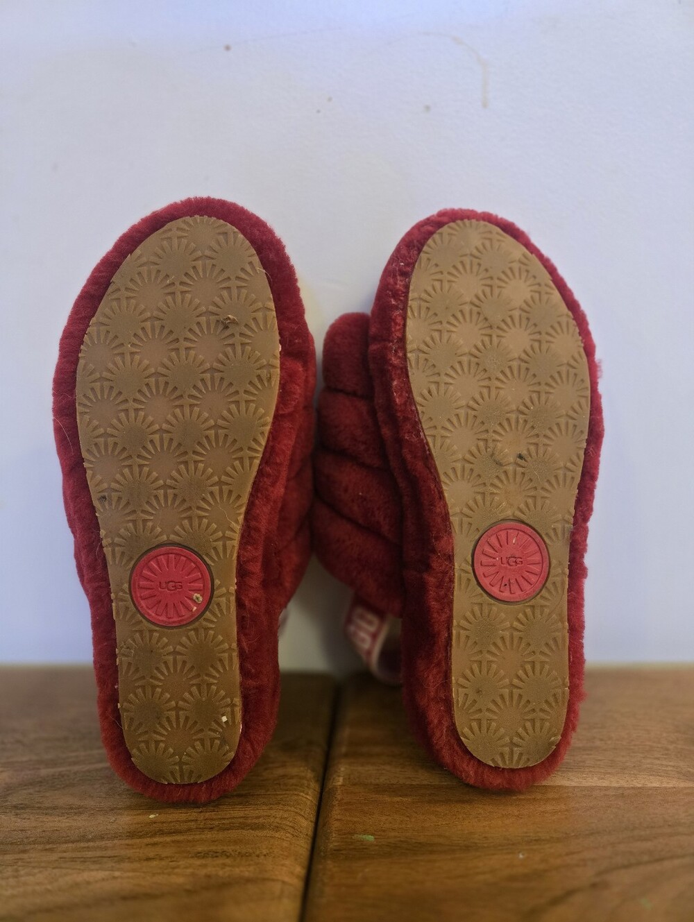 UGG Chunky Red Sling-back Slipper Size 10 - Picture 6 of 6